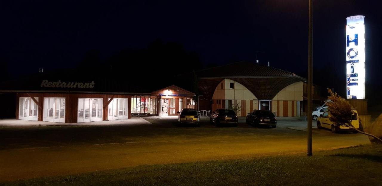 Hotel Eco Logis Espace Bellevue Séméac エクステリア 写真